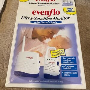 Evenflo Ultra-Sensitive Baby Monitor with Sound Lights